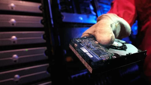 What Hard Drive Technology Is Used To Predict When A Drive Is Likely To Fail?